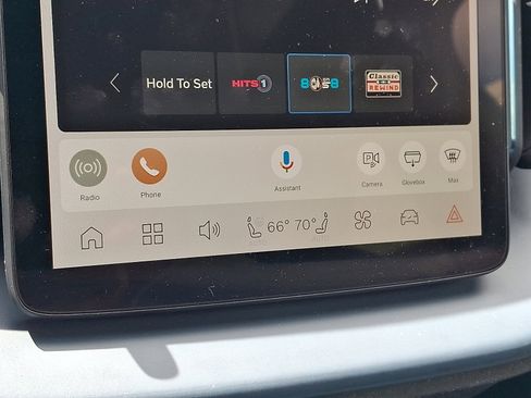 Used 2025 Volvo EX30 Ultra w/ Climate Package image 17