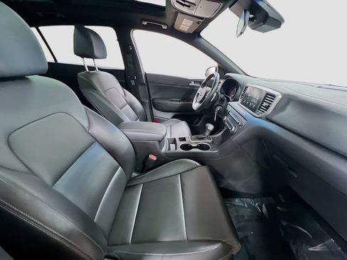 Used 2022 Kia Sportage Nightfall Edition FWD image 26