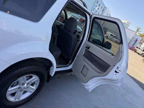 Used 2009 Ford Escape 4WD Hybrid image 26