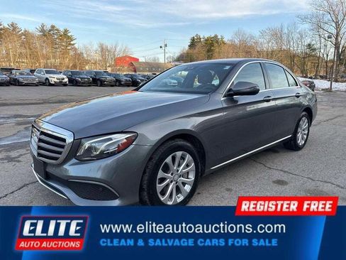 Used 2017 Mercedes-Benz E 300 4MATIC image 4