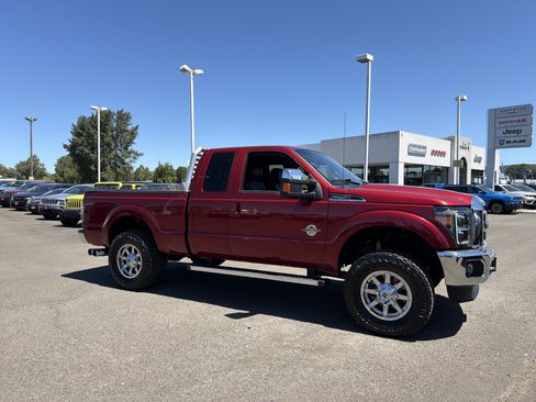 Used 2015 Ford F250 Lariat w/ Chrome Package AWD/4WD image 7