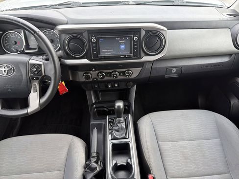 Used 2019 Toyota Tacoma SR5 image 13