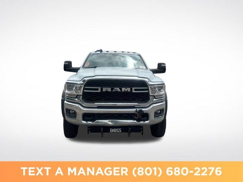 Used 2023 RAM 5500 Tradesman w/ Chrome Appearance Group AWD/4WD image 8
