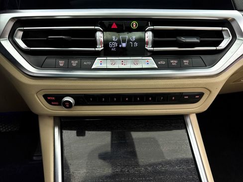 Used 2021 BMW 330i Sedan w/ Convenience Package image 25