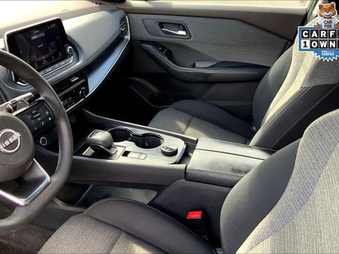 Used 2023 Nissan Rogue SV image 16