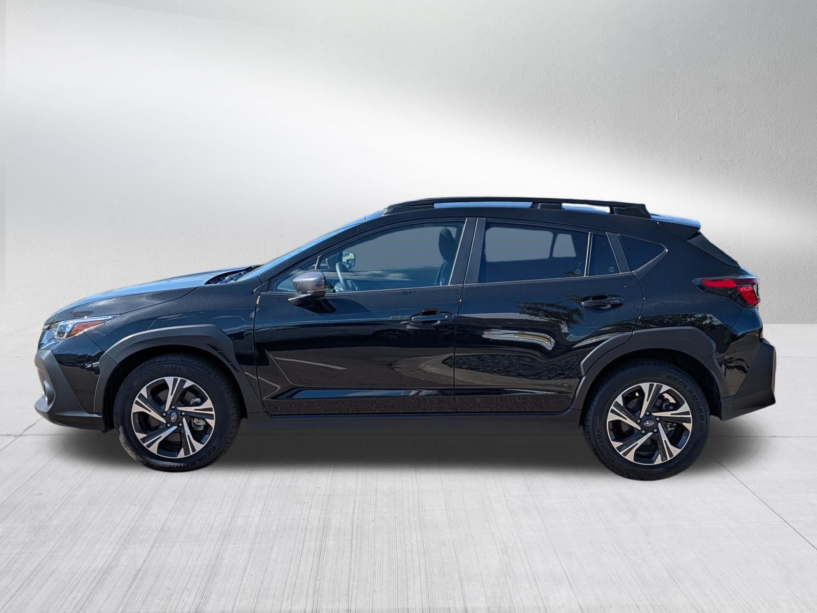 Certified 2025 Subaru Crosstrek 2.5i Premium AWD/4WD image 4