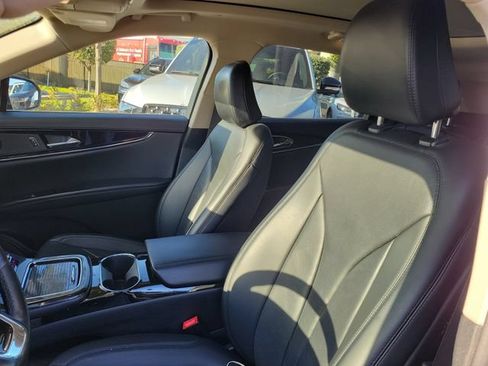 Certified 2023 Lincoln Nautilus Reserve w/ Monochromatic Package AWD/4WD image 10