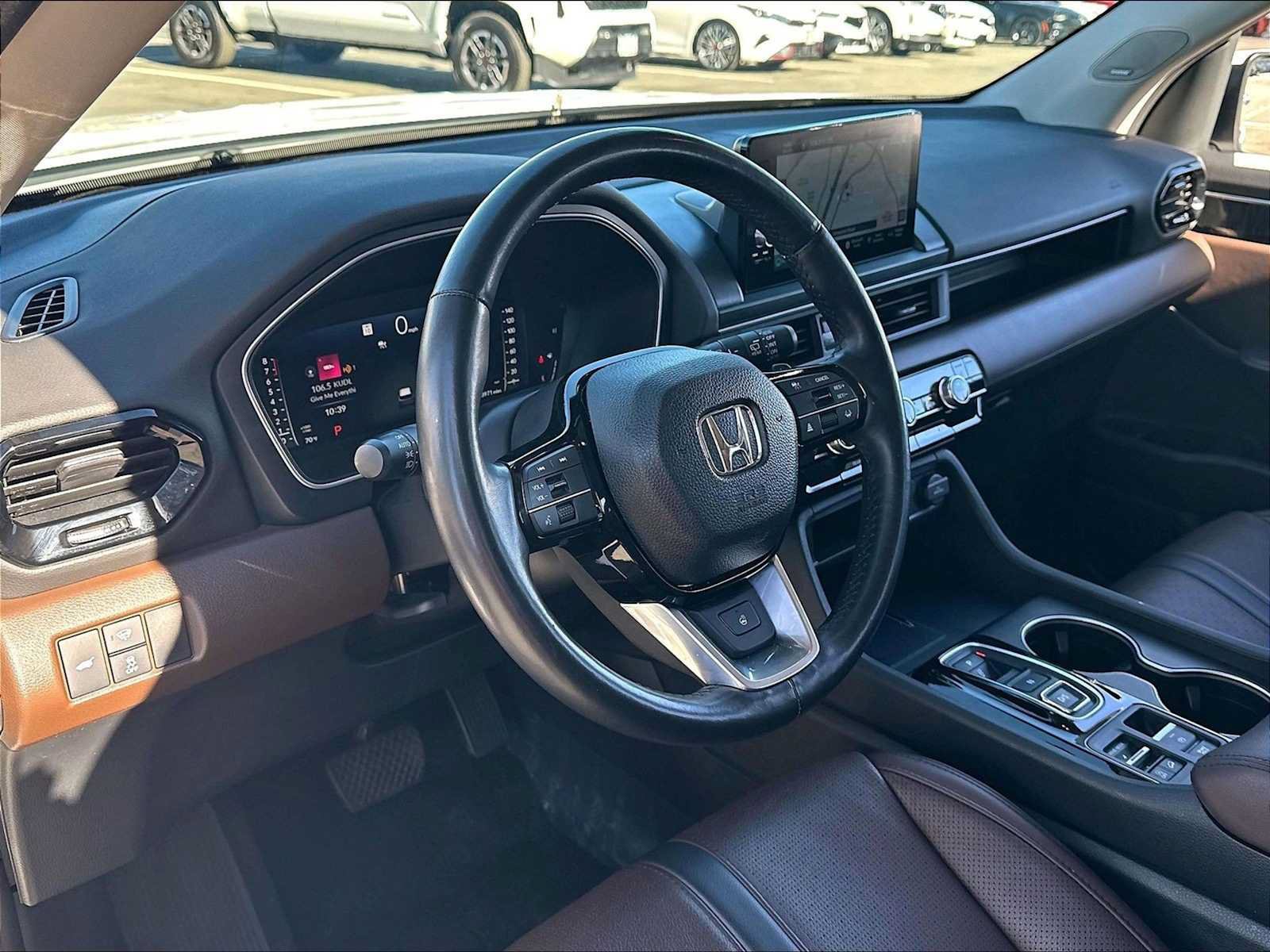 Used 2023 Honda Pilot Elite image 16