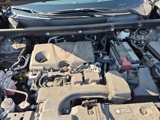 Certified 2025 Toyota RAV4 XLE FWD image 15