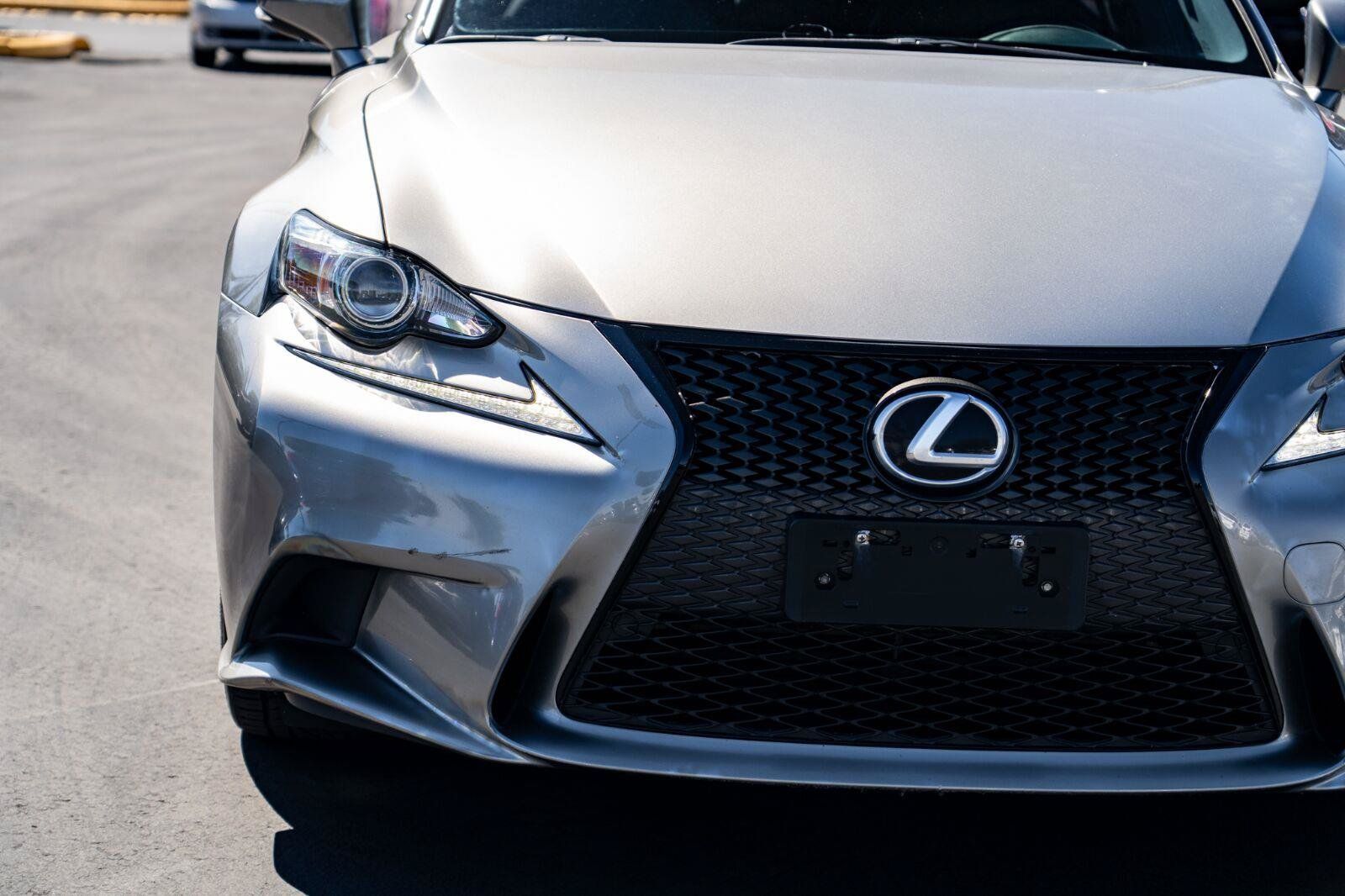 Used 2016 Lexus IS 300 AWD image 5