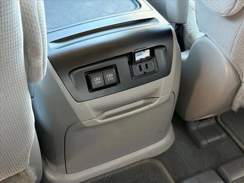 Used 2020 Toyota Sienna LE image 20