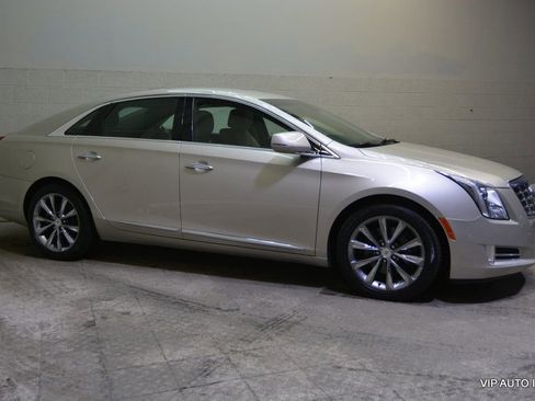 Used 2013 Cadillac XTS Luxury w/ Driver Awareness Package image 29