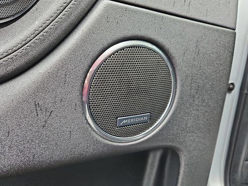 Used 2021 Land Rover Discovery Sport S image 11