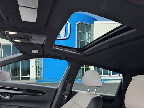 Used 2023 Honda CR-V Sport Touring image 17