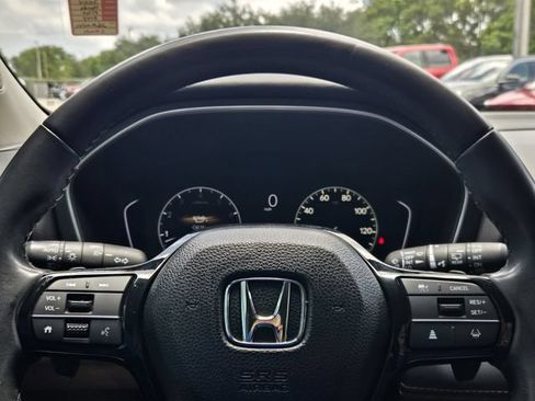 Used 2024 Honda Pilot Touring image 23