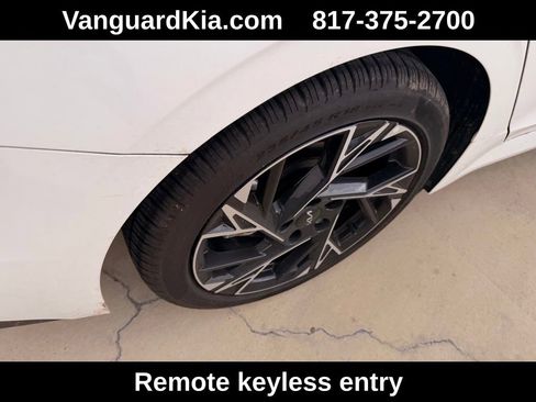 Used 2025 Kia K5 GT-Line AWD/4WD image 10