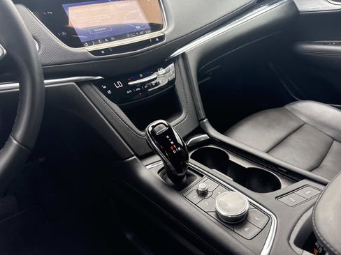 Certified 2025 Cadillac XT5 Premium Luxury image 27