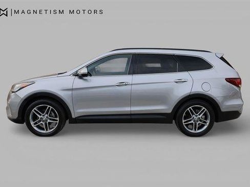 Used 2017 Hyundai Santa Fe SE w/ SE Ultimate Tech Package 03 FWD image 4