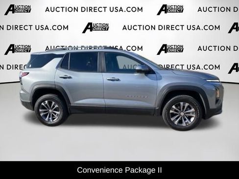 Used 2025 Chevrolet Equinox LT w/ Convenience Package II image 5