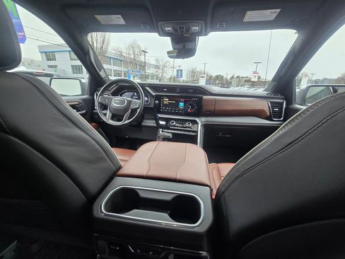 Used 2024 GMC Sierra 1500 Denali Ultimate AWD/4WD image 15