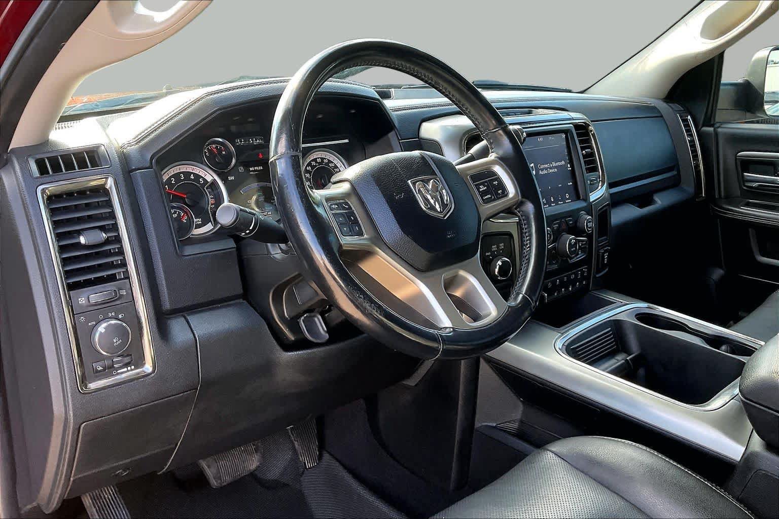 Used 2018 RAM 2500 Laramie w/ Sport Appearance Group AWD/4WD image 17