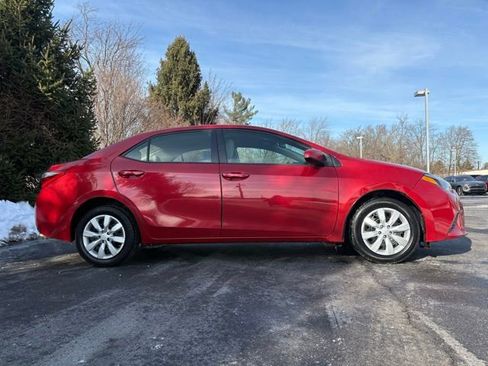 Used 2015 Toyota Corolla LE image 8