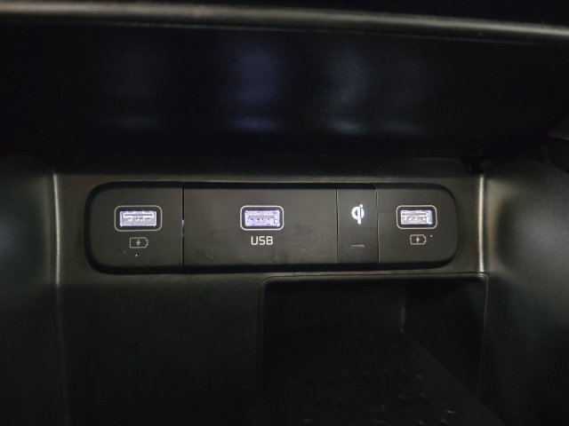 Used 2023 Kia Sorento EX FWD image 18