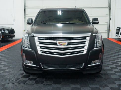 Used 2016 Cadillac Escalade ESV Platinum image 2