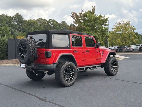 Used 2019 Jeep Wrangler Unlimited Rubicon AWD/4WD image 3