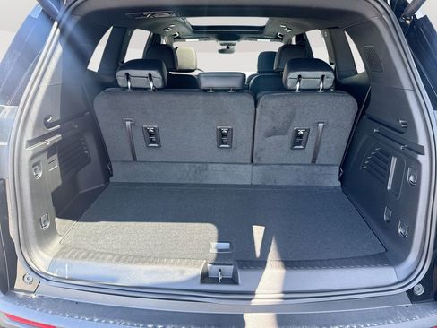New 2026 GMC Acadia AT4 w/ Luxury Package AWD/4WD image 27