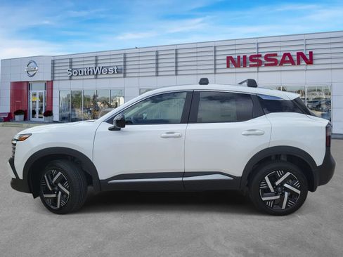 New 2026 Nissan Kicks SV w/ Cold Weather Package FWD image 8