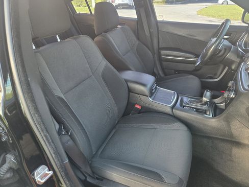 Used 2016 Dodge Charger R/T image 19