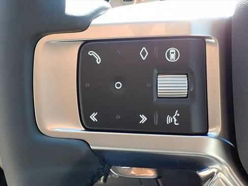 New 2026 Land Rover Discovery Limited Edition image 16