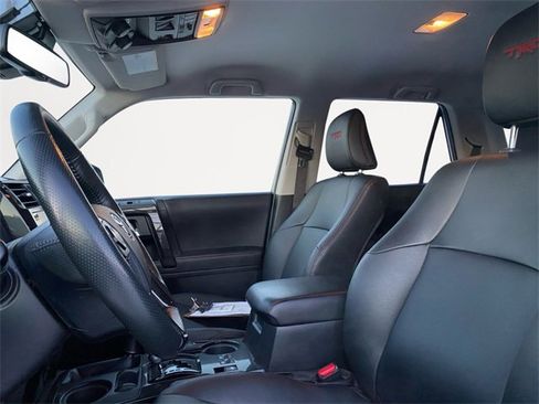 Used 2023 Toyota 4Runner TRD Off-Road Premium image 9
