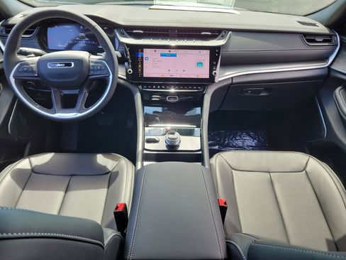 New 2026 Jeep Grand Cherokee Limited AWD/4WD image 14
