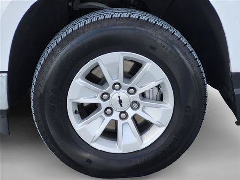Certified 2023 Chevrolet Silverado 1500 LT AWD/4WD image 23