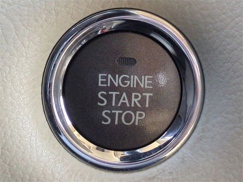 Used 2018 Lexus GX 460 Premium w/ Premium Package image 29