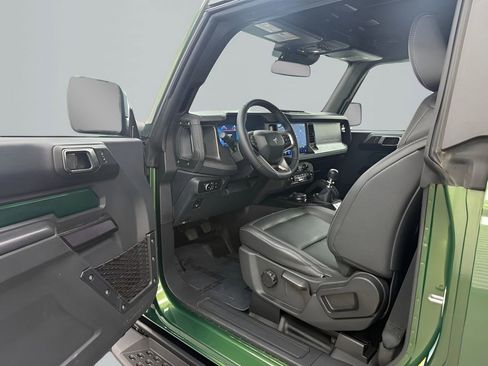 Used 2025 Ford Bronco Badlands AWD/4WD image 9