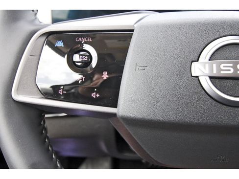 Certified 2025 Nissan Murano SL w/ Cargo Package AWD/4WD image 17