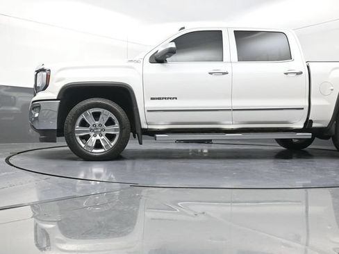 Used 2018 GMC Sierra 1500 SLT AWD/4WD image 34