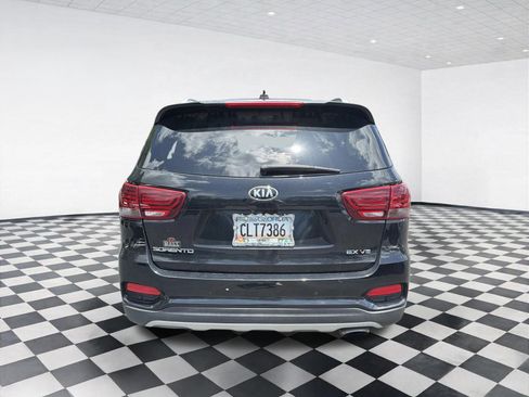 Used 2020 Kia Sorento EX FWD image 5