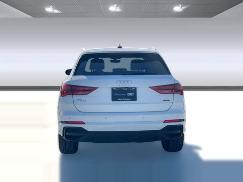 Certified 2025 Audi Q3 2.0T Premium w/ Convenience Package image 10