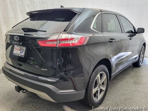 Certified 2024 Ford Edge SEL w/ Convenience Package AWD/4WD image 9