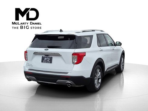 Used 2023 Ford Explorer Limited image 5