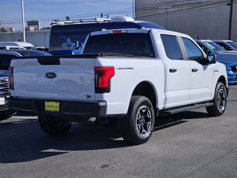 Used 2023 Ford F150 Lightning Pro image 5