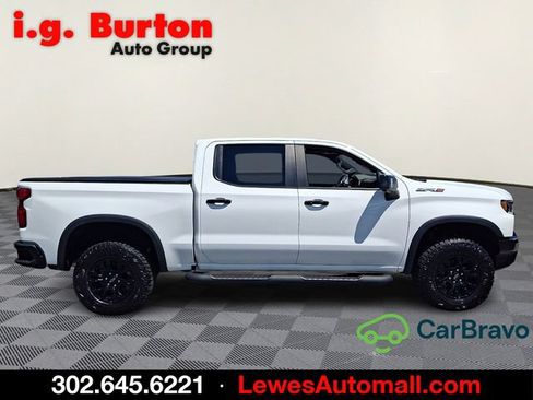 Used 2023 Chevrolet Silverado 1500 ZR2 AWD/4WD image 7