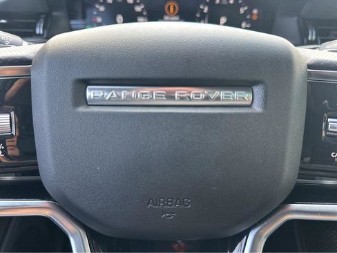 Used 2021 Land Rover Range Rover Evoque R-Dynamic SE image 29