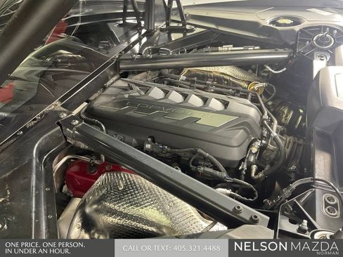 Used 2022 Chevrolet Corvette Stingray Premium Cpe w/ Z51 Performance Package RWD image 42