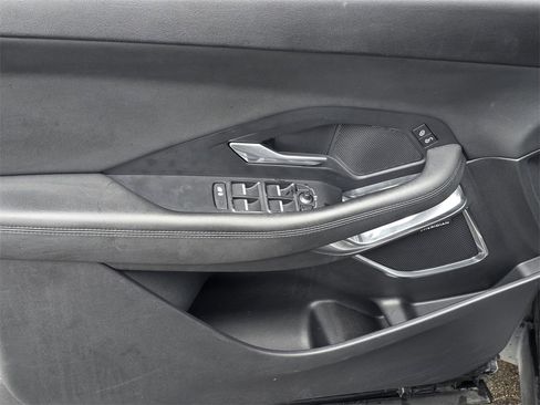 Used 2018 Jaguar E-PACE S image 15