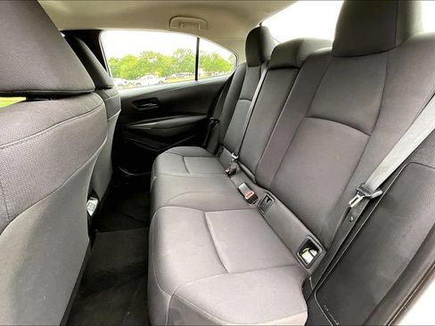 Used 2025 Toyota Corolla LE FWD image 25